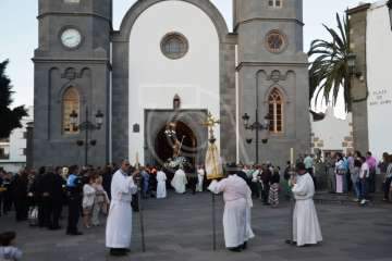 Misa y procesión de San Juan Bautista por el casco antiguo de Telde (Foto TA)